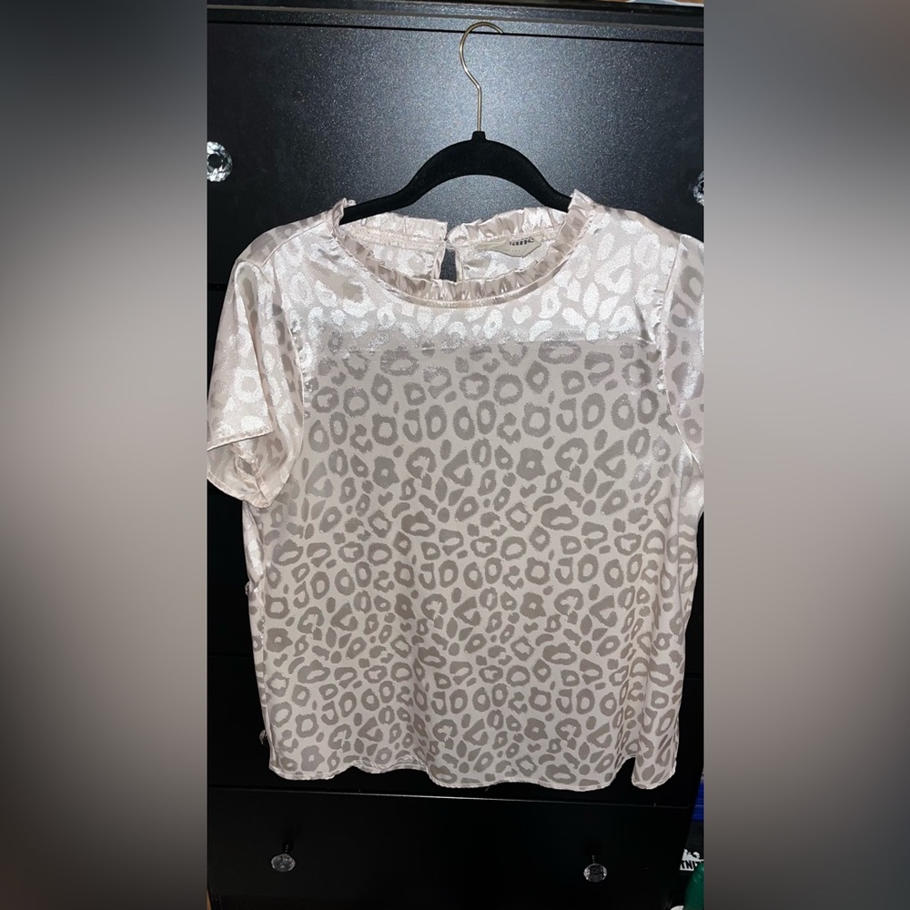 Shimmery leopard print Top
